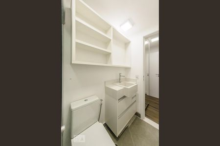 Apartamento à venda com 61m², 2 quartos e 1 vaga Apartamento à venda com 61m², 2 quartos e 1 vagaBanheiro - Suite