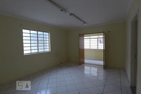 Sala de casa para alugar com 3 quartos, 230m² em Vila Sônia, São Paulo