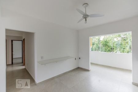Casa para alugar com 300m², 6 quartos e 3 vagasCozinha