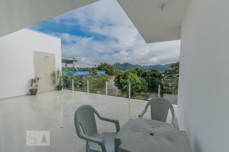 Varanda de casa para alugar com 6 quartos, 300m² em Badu, Niterói