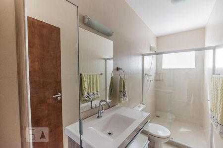 Casa para alugar com 300m², 6 quartos e 3 vagasBanheiro da Suíte