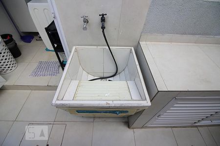 Casa de condomínio à venda com 175m², 4 quartos e 4 vagasÁrea de Serviço