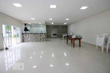 Casa de condomínio à venda com 175m², 4 quartos e 4 vagasÁrea comum - Salão de festas