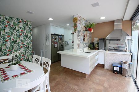 Casa de condomínio à venda com 175m², 4 quartos e 4 vagasCozinha