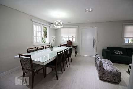 Sala de Jantar de casa de condomínio à venda com 4 quartos, 175m² em Taboão, São Bernardo do Campo