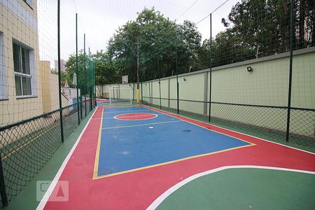 Casa de condomínio à venda com 175m², 4 quartos e 4 vagasQuadra Esportiva