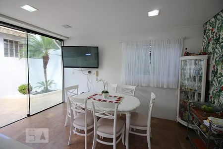 Casa de condomínio à venda com 175m², 4 quartos e 4 vagasCozinha