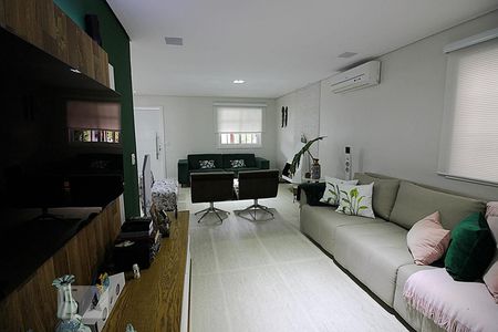 Sala de casa de condomínio à venda com 4 quartos, 175m² em Taboão, São Bernardo do Campo