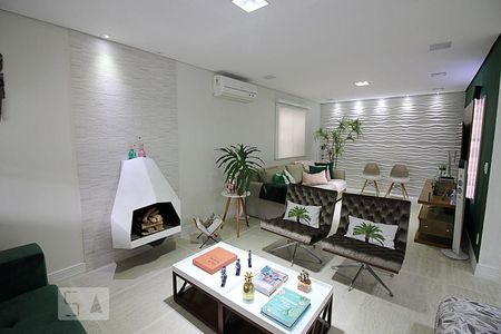 Sala de casa de condomínio à venda com 4 quartos, 175m² em Taboão, São Bernardo do Campo