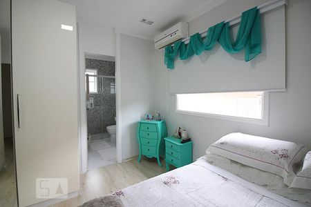 Casa de condomínio à venda com 175m², 4 quartos e 4 vagasQuarto 2 - Suíte