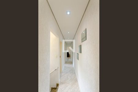 Corredor de casa para alugar com 3 quartos, 270m² em Parque Monteiro Soares, São Paulo