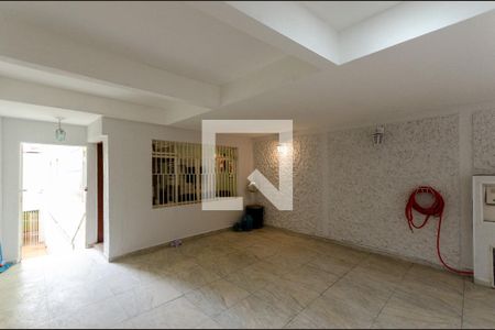 Garagem de casa para alugar com 3 quartos, 270m² em Parque Monteiro Soares, São Paulo