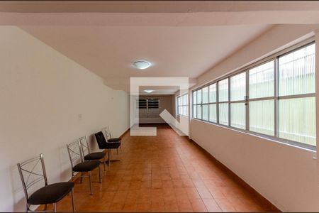 Salão de casa para alugar com 3 quartos, 270m² em Parque Monteiro Soares, São Paulo