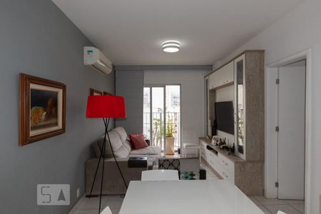 Sala de apartamento para alugar com 2 quartos, 119m² em Tijuca, Rio de Janeiro