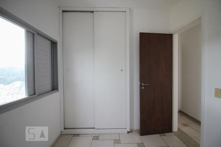 Quarto de apartamento para alugar com 3 quartos, 60m² em Vila Amália, São Paulo