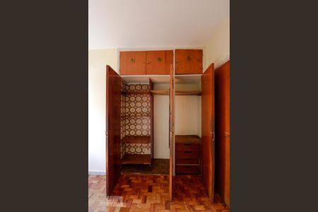 Apartamento à venda com 90m², 3 quartos e 1 vagaQuarto 01 - Armário