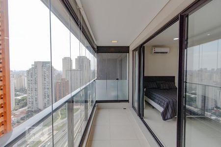Varanda de kitnet/studio para alugar com 1 quarto, 38m² em Campo Belo, São Paulo