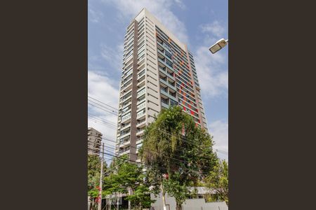 Studio para alugar com 38m², 1 quarto e 1 vaga Studio para alugar com 38m², 1 quarto e 1 vagaFachada