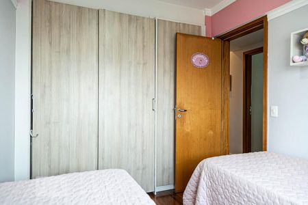 Apartamento à venda com 95m², 3 quartos e 3 vagasQuarto 2