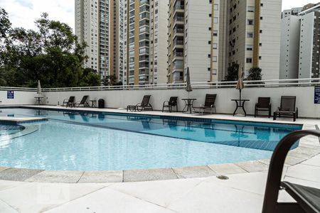 Apartamento à venda com 95m², 3 quartos e 3 vagasÁrea comum - Piscina