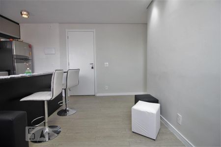 Sala de apartamento à venda com 2 quartos, 46m² em Jardim Novo Taboão, São Paulo