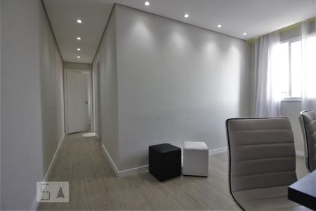 Sala de apartamento para alugar com 2 quartos, 46m² em Jardim Novo Taboão, São Paulo