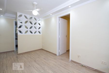 Sala de apartamento para alugar com 3 quartos, 55m² em Vila Portugal, São Paulo