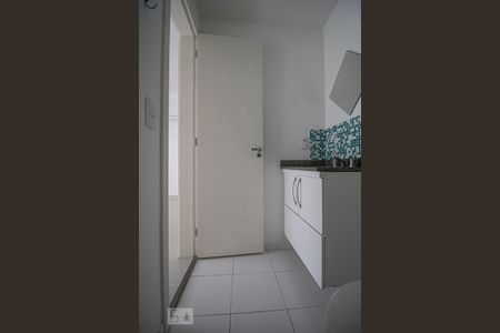Studio para alugar com 42m², 1 quarto e 1 vaga Studio para alugar com 42m², 1 quarto e 1 vagaBanheiro