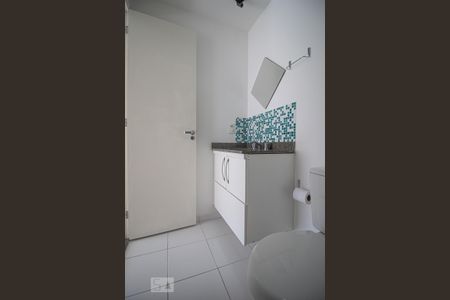 Studio para alugar com 42m², 1 quarto e 1 vaga Studio para alugar com 42m², 1 quarto e 1 vagaBanheiro