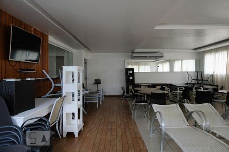 Apartamento para alugar com 50m², 2 quartos e 1 vaga Apartamento para alugar com 50m², 2 quartos e 1 vagaÁrea comum - Salão de festas