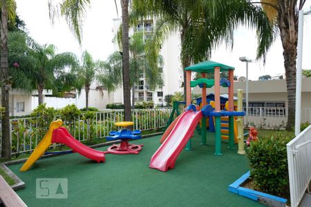 Apartamento para alugar com 50m², 2 quartos e 1 vaga Apartamento para alugar com 50m², 2 quartos e 1 vagaÁrea comum - Parquinho