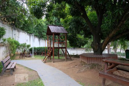 Apartamento para alugar com 50m², 2 quartos e 1 vaga Apartamento para alugar com 50m², 2 quartos e 1 vagaÁrea comum - Parquinho