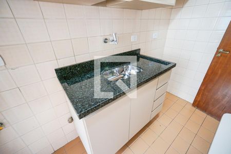 Apartamento para alugar com 57m², 1 quarto e 1 vagaPia