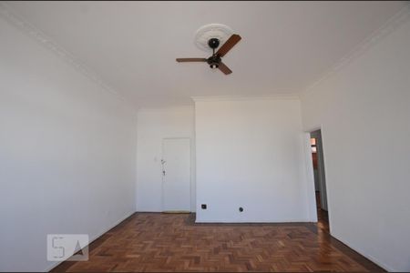 Sala de apartamento à venda com 2 quartos, 70m² em Vila da Penha, Rio de Janeiro