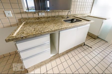 Apartamento à venda com 70m², 2 quartos e 2 vagas Apartamento à venda com 70m², 2 quartos e 2 vagasCozinha