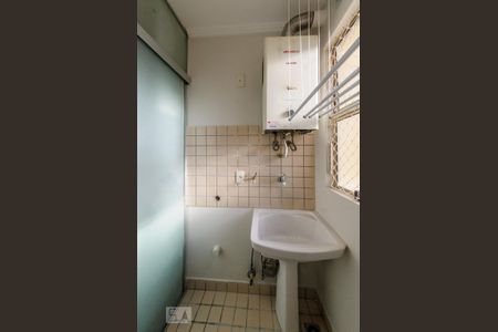 Apartamento à venda com 70m², 2 quartos e 2 vagas Apartamento à venda com 70m², 2 quartos e 2 vagasÁrea de Serviço