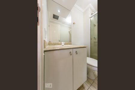 Apartamento à venda com 70m², 2 quartos e 2 vagas Apartamento à venda com 70m², 2 quartos e 2 vagasBanheiro Social