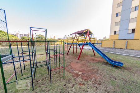 Apartamento à venda com 70m², 2 quartos e 2 vagas Apartamento à venda com 70m², 2 quartos e 2 vagasÁrea Comum - Playground
