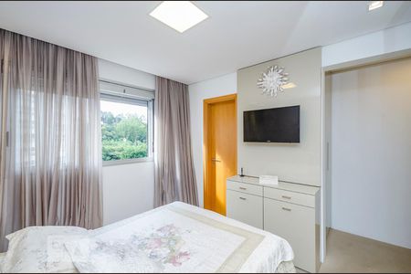 Apartamento para alugar com 104m², 2 quartos e 2 vagassuíte 1