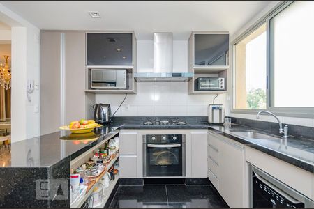 Apartamento para alugar com 104m², 2 quartos e 2 vagasCozinha