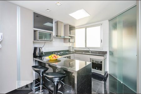 Apartamento para alugar com 104m², 2 quartos e 2 vagasCozinha