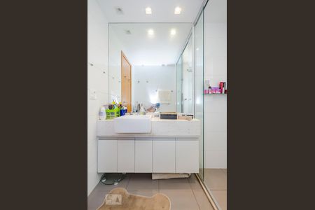 Apartamento para alugar com 104m², 2 quartos e 2 vagasBanheiro da Suíte 1