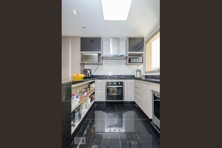 Apartamento para alugar com 104m², 2 quartos e 2 vagasCozinha