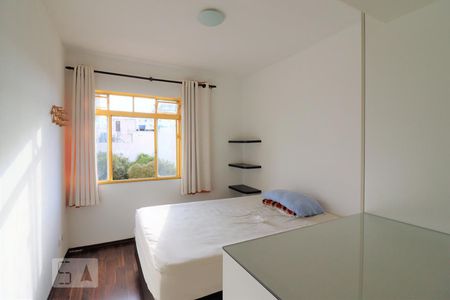 Quarto de kitnet/studio para alugar com 1 quarto, 27m² em Liberdade, São Paulo