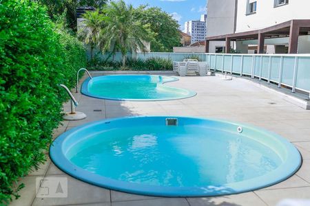 Apartamento à venda com 75m², 3 quartos e 1 vagaÁrea comum - Piscina