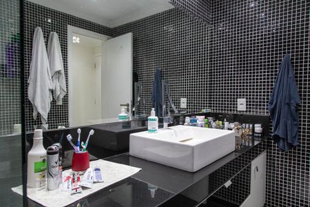 Apartamento à venda com 168m², 3 quartos e 3 vagasBanheiro Suíte 2