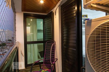 Apartamento à venda com 168m², 3 quartos e 3 vagasVaranda