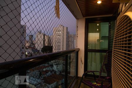 Apartamento à venda com 168m², 3 quartos e 3 vagasVaranda