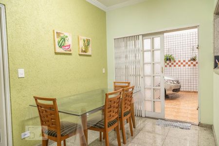 Casa à venda com 350m², 3 quartos e 5 vagasCopa