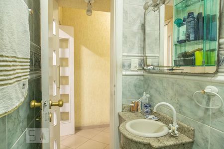 Casa à venda com 350m², 3 quartos e 5 vagasBanheiro 2
